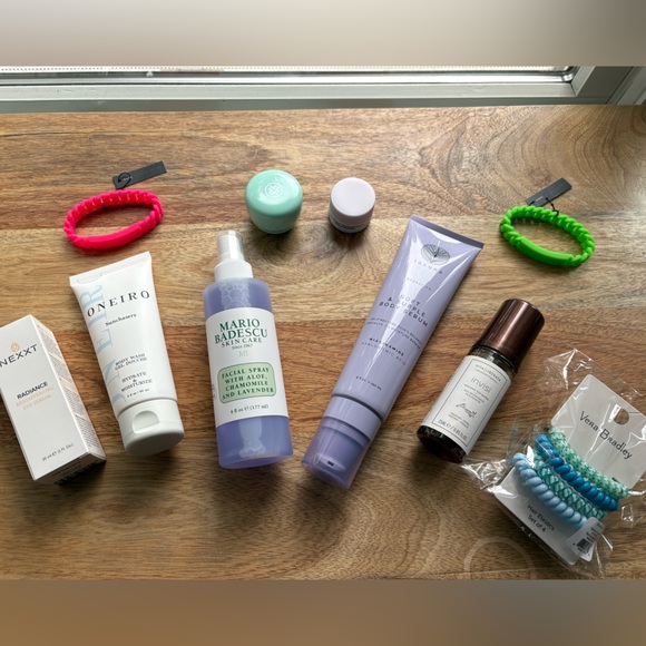 ✨$15✨ Beauty Steals - Picture 1 of 9